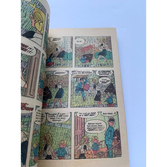 Dennis The Menace "Pocket Full Of Fun" Round & Round Comic Book - Picture 5 of 12